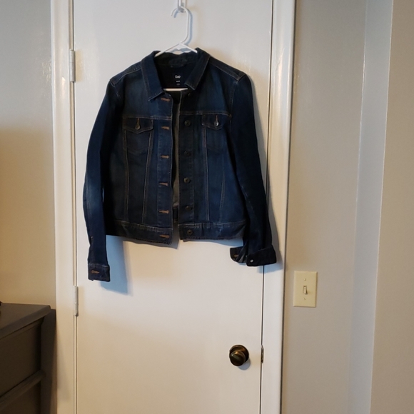 GAP Jackets & Blazers - Gap dark wash jean jacket size large